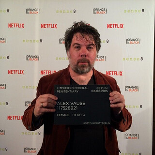  netflixpartyberlin: ix