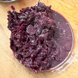 rotkohl, tiefrot, glänzend und schön weich