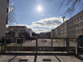 flughafen tempelhof von der schwiebusser str. aus fotografiert