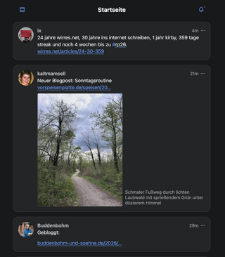 screenshot meiner mastodon-startseite, der zeigt, dass maximilian buddenbohm, die kaltmamsel und ich heute ungefähr zur gleichen zeit unsere morgenposts veröffentlicht haben