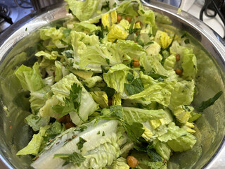 gr&uuml;ner salat nach nisha, unangemacht