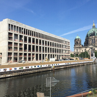 Photo by felix schwenzel in Rathausbr&uuml;cke. Keine Fotobeschreibung verf&uuml;gbar..