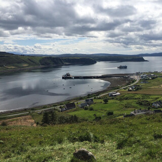 Photo by felix schwenzel in Uig Ferry Terminal. Keine Fotobeschreibung verf&uuml;gbar..